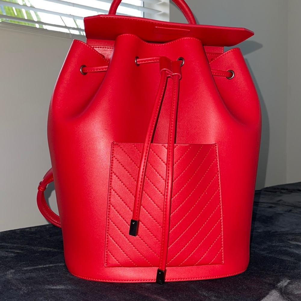 JW PEI The Drawstring Backpack. 🎒